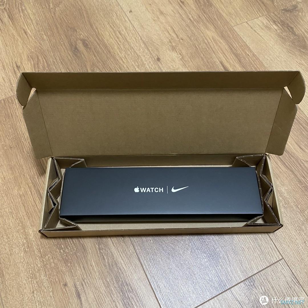 我的跑步装备 篇一百一十五：完全可以当跑表！Apple Watch S7 Nike 45mm蜂窝版（附与5代对比）