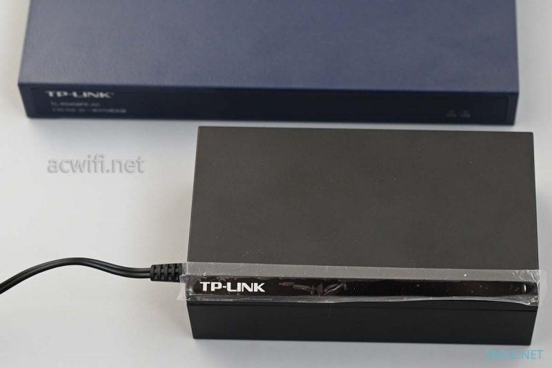 TP-LINK TL-R5408PE-AC拆机， 有四个2.5G POE