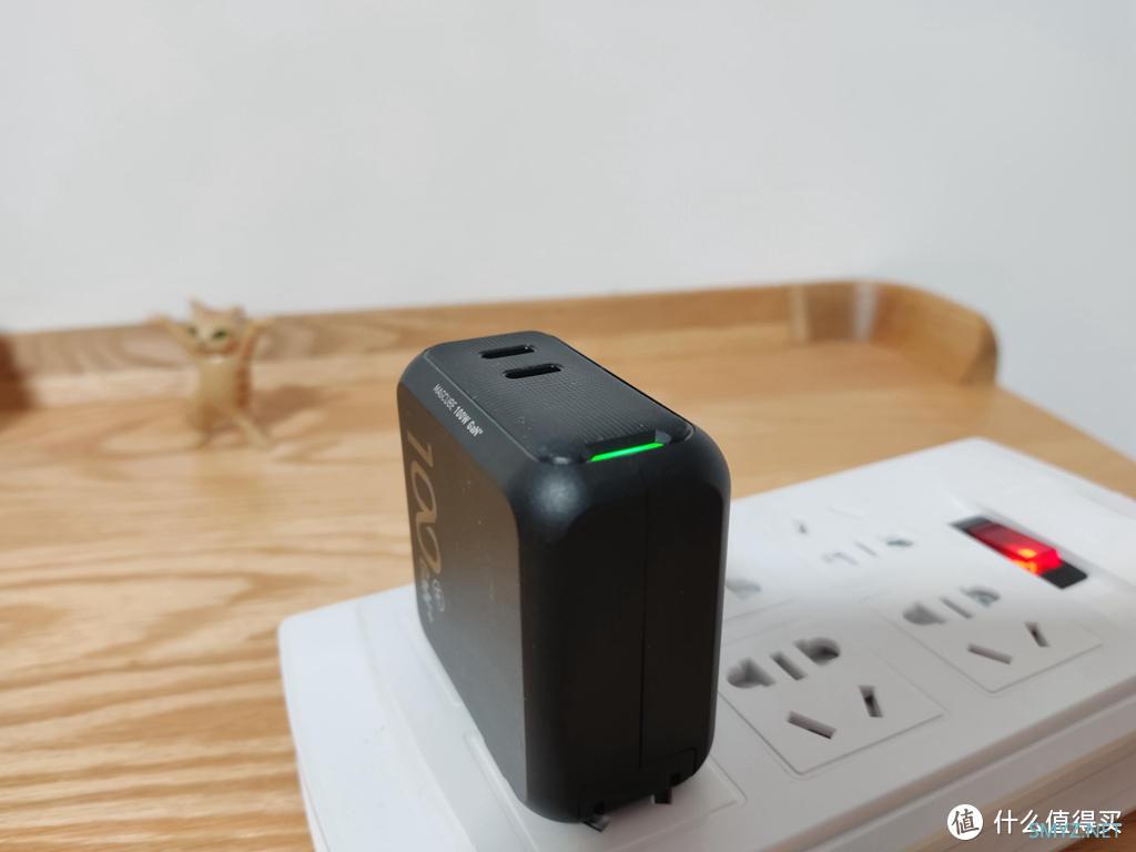 不仅仅是快，AOHI Magcube PD 100W 氮化镓充电器体验