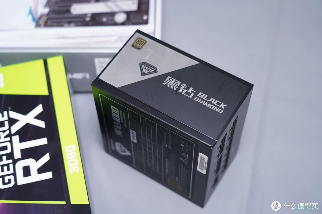 【老黄搞机篇一百零二】全面迎战高阶市场,先马黑钻1000W为配置提供“最强心” 【老黄搞机篇一百零二】全面迎战高阶市场,先马黑钻1000W为配置提供“最强心”