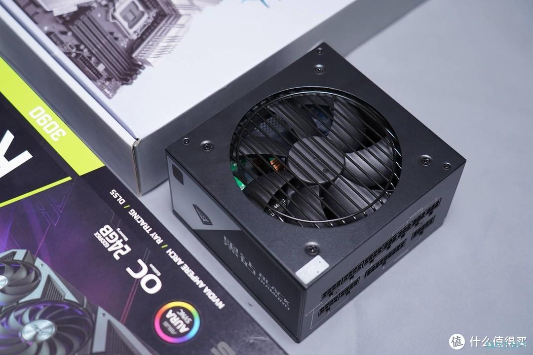 【老黄搞机篇一百零二】全面迎战高阶市场,先马黑钻1000W为配置提供“最强心” 【老黄搞机篇一百零二】全面迎战高阶市场,先马黑钻1000W为配置提供“最强心”