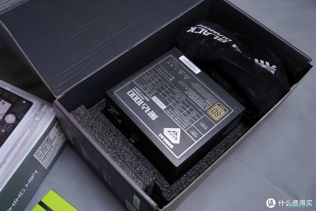 【老黄搞机篇一百零二】全面迎战高阶市场,先马黑钻1000W为配置提供“最强心” 【老黄搞机篇一百零二】全面迎战高阶市场,先马黑钻1000W为配置提供“最强心”