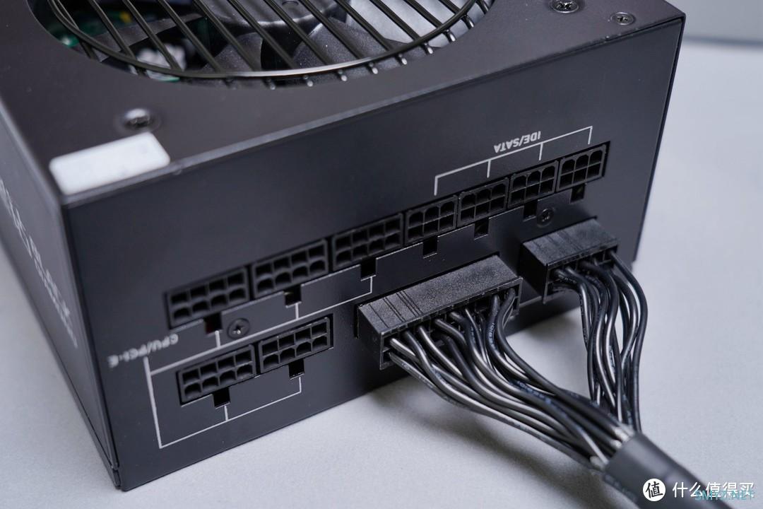 【老黄搞机篇一百零二】全面迎战高阶市场,先马黑钻1000W为配置提供“最强心” 【老黄搞机篇一百零二】全面迎战高阶市场,先马黑钻1000W为配置提供“最强心”