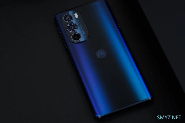 摩托罗拉moto edge X30屏下摄像头版使用体验全面评测