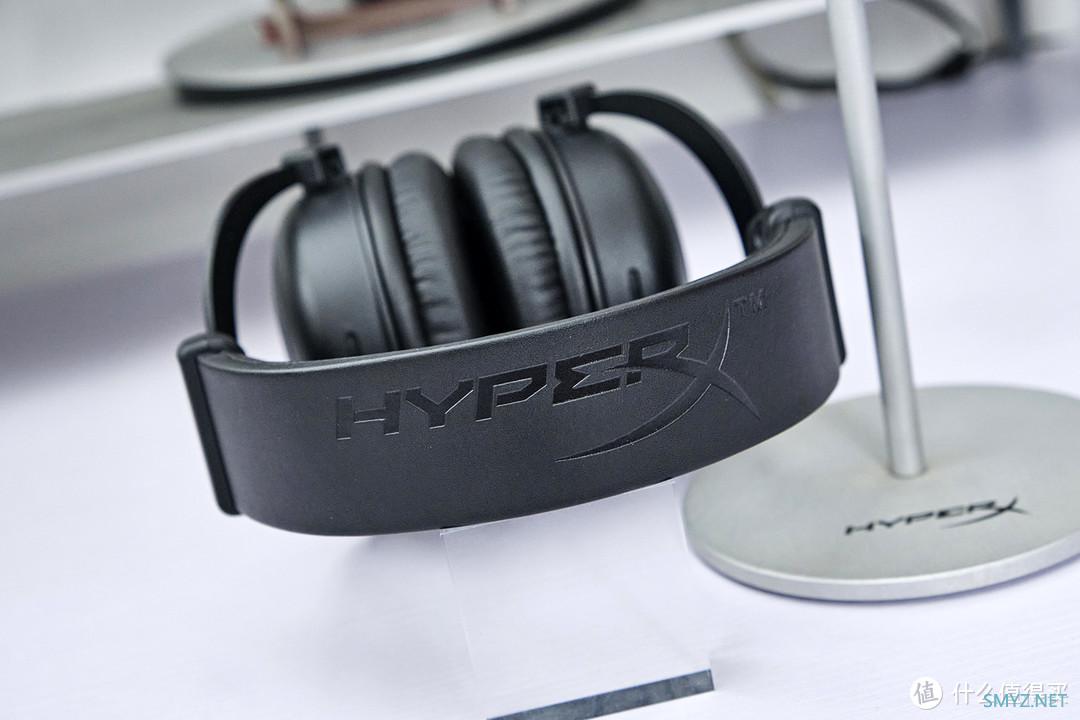 外设闲谈 篇一百四十：家庭影院级环绕音效加持，HyperX战斧无线游戏耳机分享