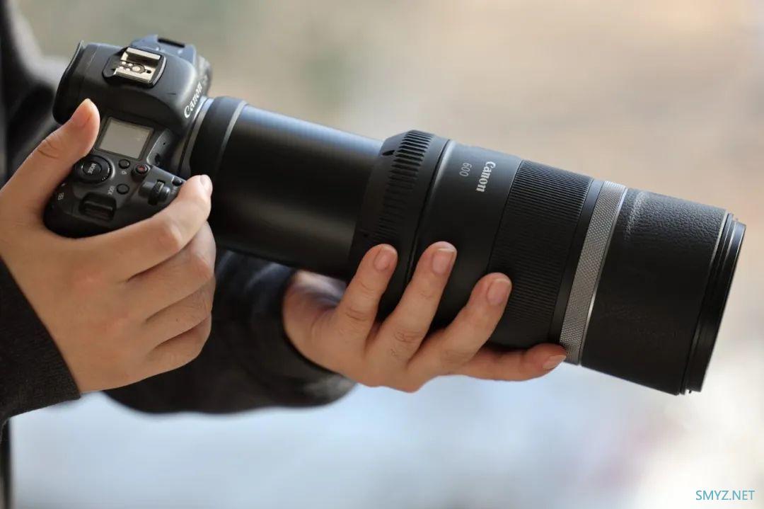 出乎意料的轻巧 初体验佳能RF600mm F11 IS STM