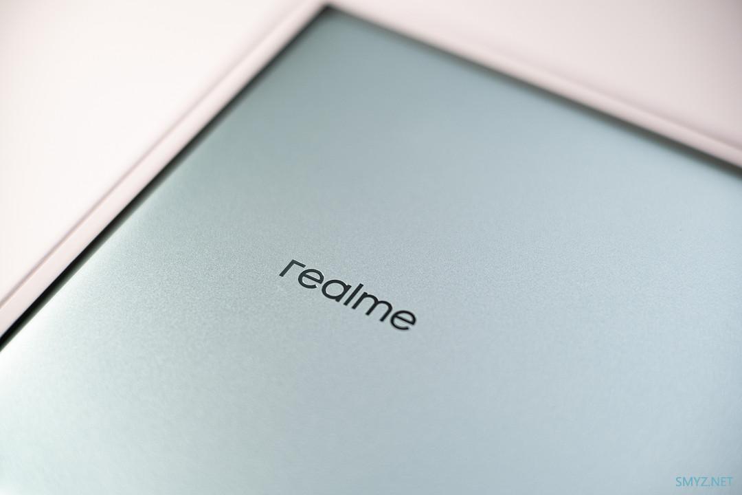 性能升级、散热更强，realme Book 增强版笔记本开箱