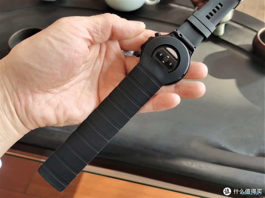 领先华为、小米发布的智能血压检测手表——dido E39S Pro