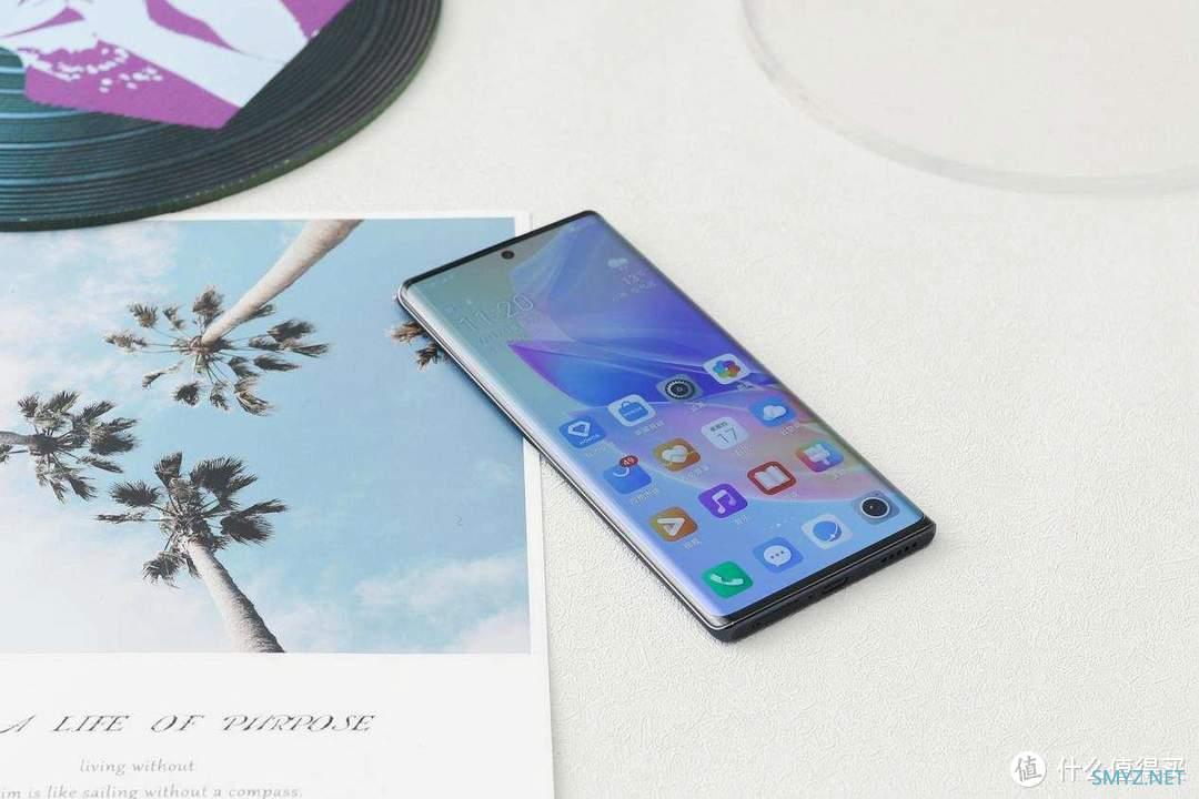 荣耀60 SE上手：2K挡位高颜值双曲屏手机，手感真的轻薄