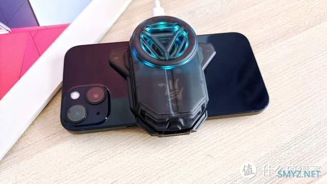 涡轮增压加持，红魔涡轮散热背夹体验：能结冰的手机散热器