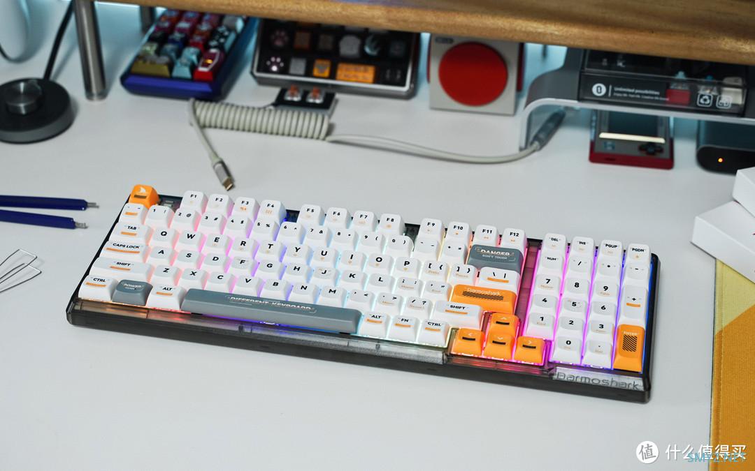 猫宅聊外设 篇七：好看好用，值得一玩，Darmoshark K7-Pro 三模键盘