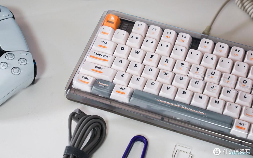 猫宅聊外设 篇七：好看好用，值得一玩，Darmoshark K7-Pro 三模键盘