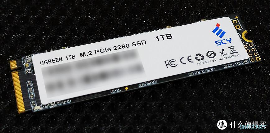 绿联1TB NVMe移动固态硬盘（PSSD）试用体验，全网首拆抢先看内部结构，附SSD在雷电3下的极限性能测试