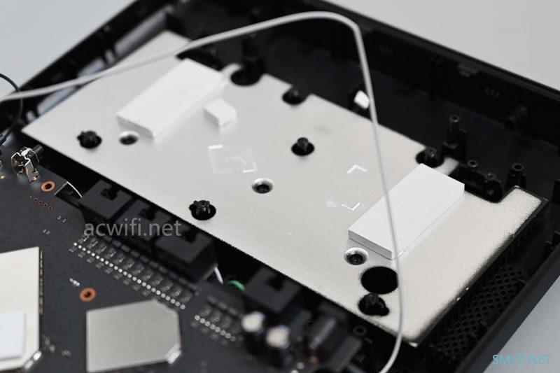 红米AX6000拆机，最便宜的四核2.0GHz