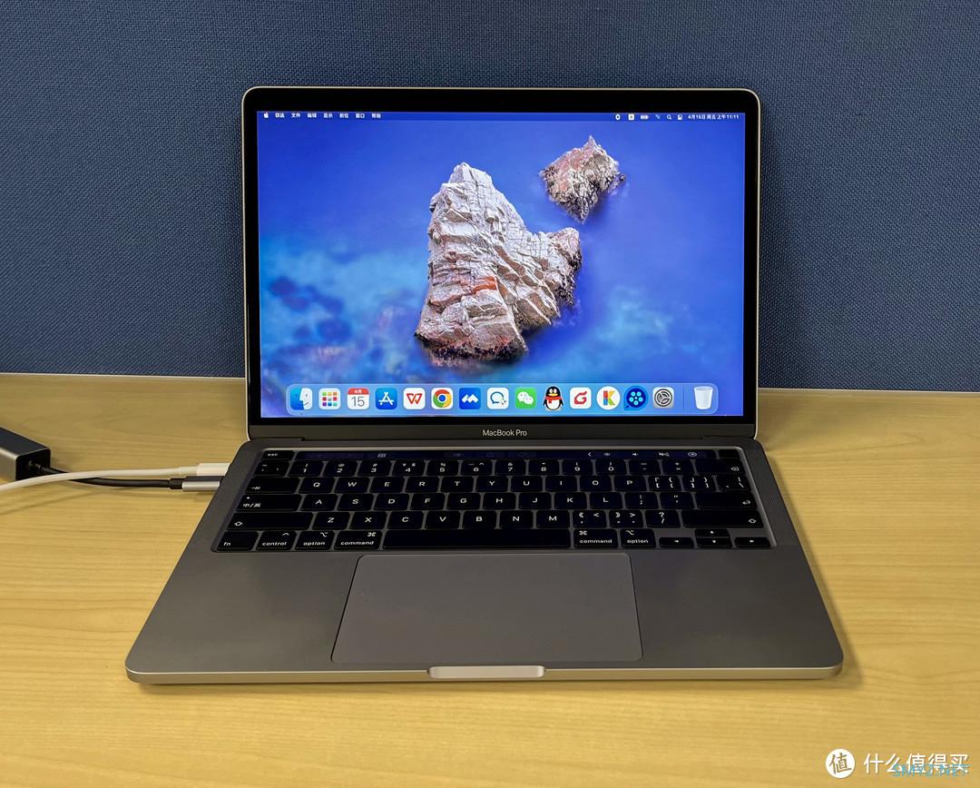 MacBook 篇一：重装macOS Monterey 12.2.1系统，顺便测一下256GB SSD，看看读写性能怎么样？