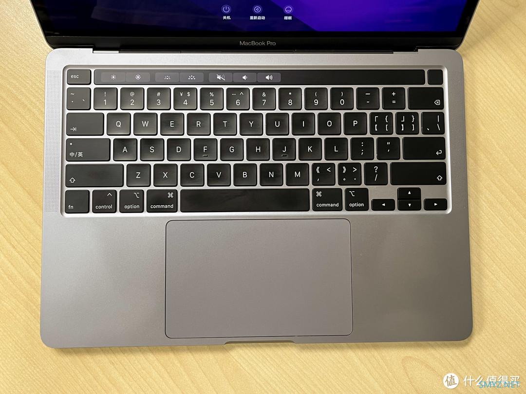 MacBook 篇一：重装macOS Monterey 12.2.1系统，顺便测一下256GB SSD，看看读写性能怎么样？