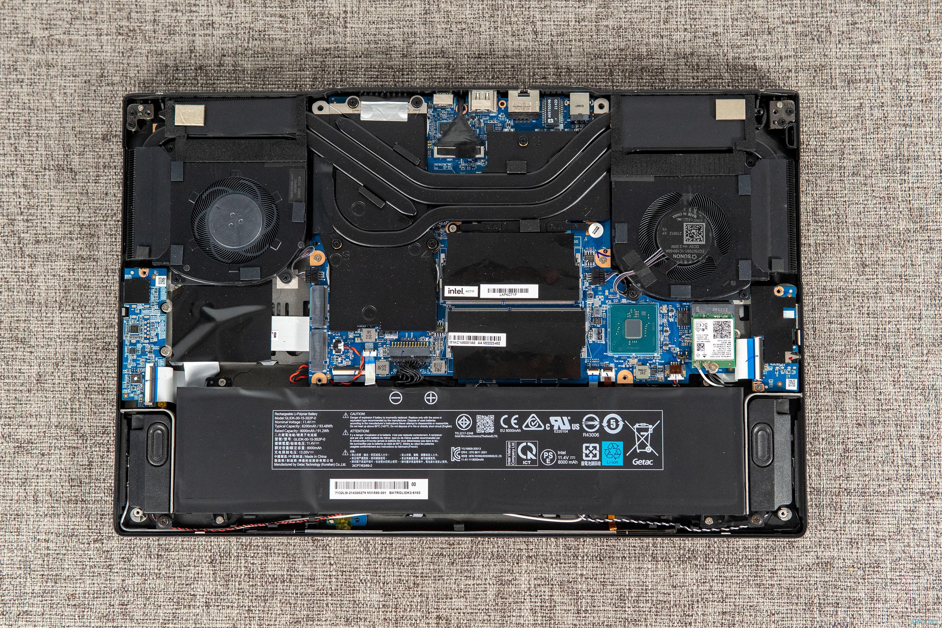 大概是国内首发？Intel NUC X15工作站开箱+简单测试