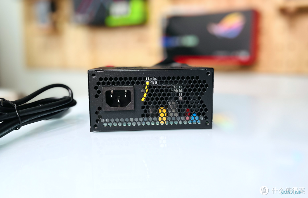 小鱼搞机 篇六十五:ITX装机方案分享,超频三 蜂鸟2 机箱+TT SFX 450w电源 小鱼搞机 篇六十五:ITX装机方案分享,超频三 蜂鸟2 机箱+TT SFX 450w电源