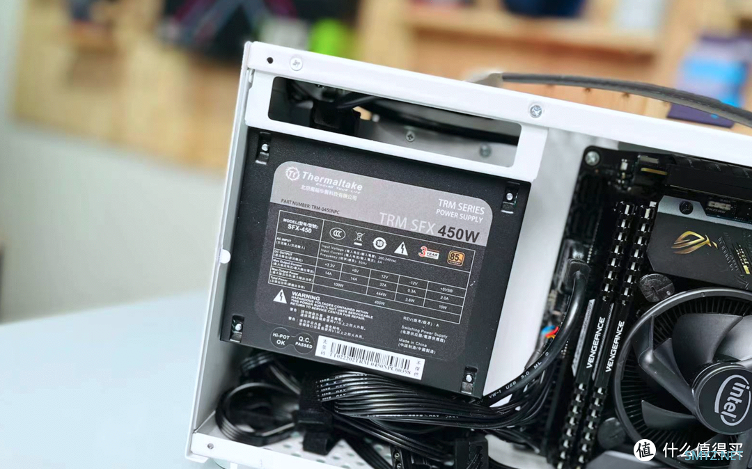 小鱼搞机 篇六十五:ITX装机方案分享,超频三 蜂鸟2 机箱+TT SFX 450w电源 小鱼搞机 篇六十五:ITX装机方案分享,超频三 蜂鸟2 机箱+TT SFX 450w电源