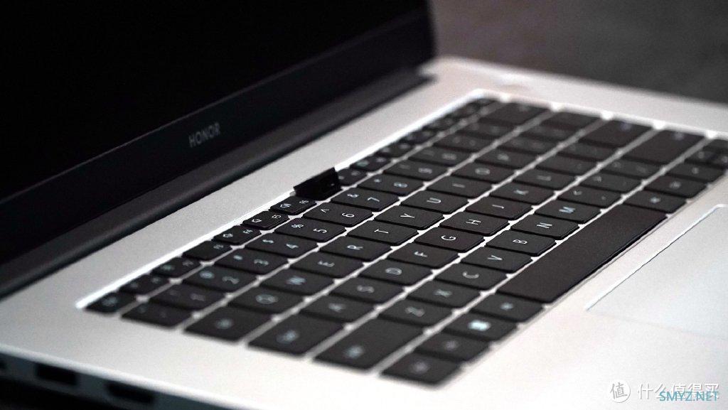 荣耀MagicBook X 15 2022版新笔记本,15.6英寸在家办公、上网课必备 荣耀MagicBook X 15 2022版新笔记本,15.6英寸在家办公、上网课必备