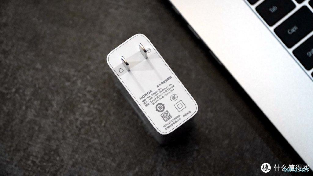 荣耀MagicBook X 15 2022版新笔记本,15.6英寸在家办公、上网课必备 荣耀MagicBook X 15 2022版新笔记本,15.6英寸在家办公、上网课必备