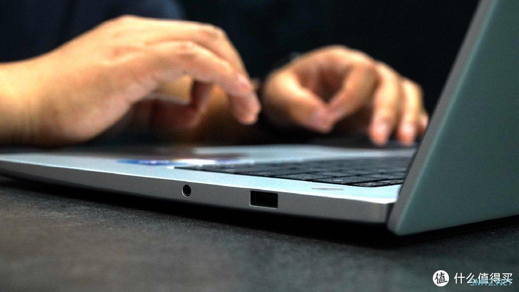 荣耀MagicBook X 15 2022版新笔记本,15.6英寸在家办公、上网课必备 荣耀MagicBook X 15 2022版新笔记本,15.6英寸在家办公、上网课必备