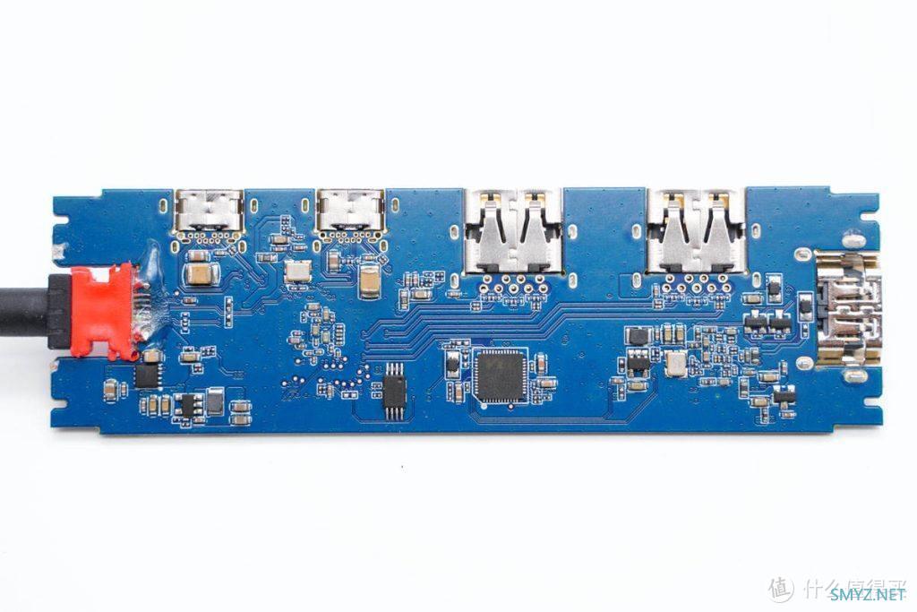 拆解报告：UGREEN绿联8K USB4多功能扩展坞CM500