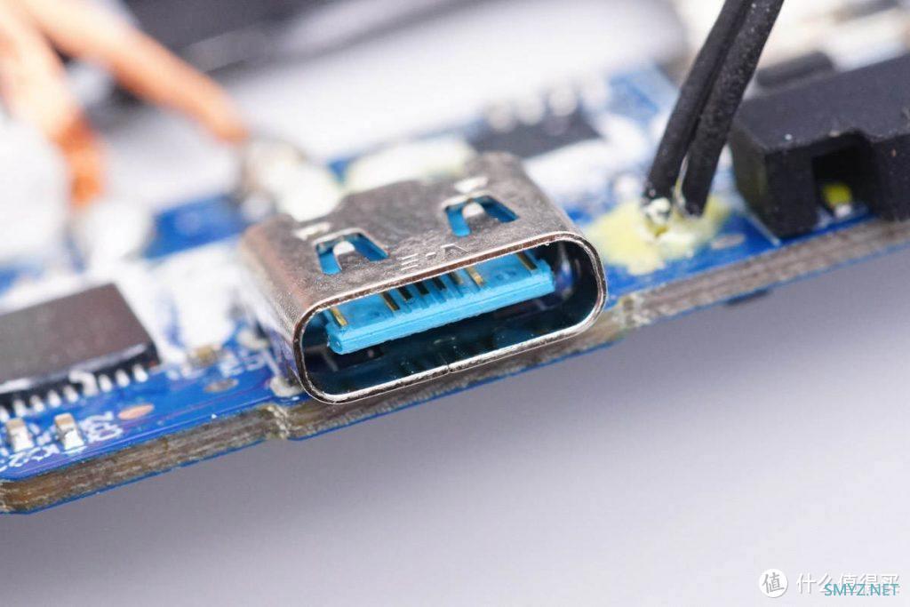 拆解报告:ANKER安克7.5W磁吸无线充移动电源A1610 拆解报告:ANKER安克7.5W磁吸无线充移动电源A1610