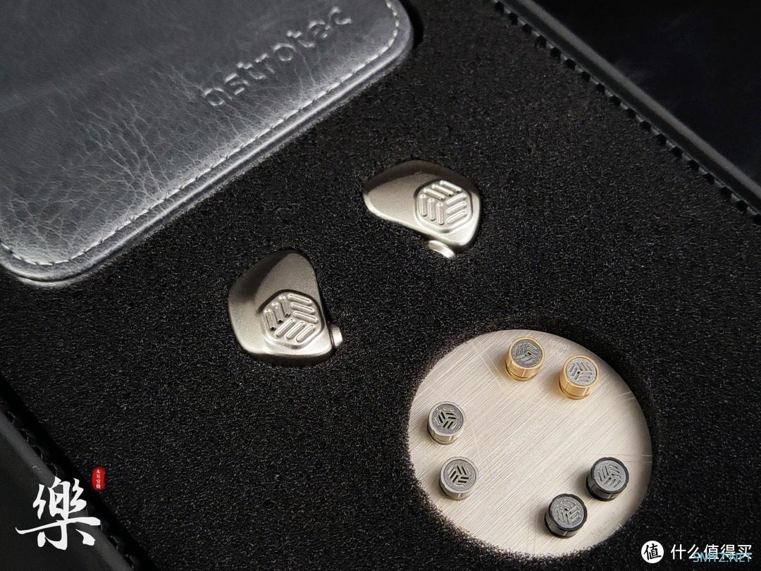 耳机精选 篇十一：这一拳二十年的功夫，你想不想试试——阿思翠AM850 MK2