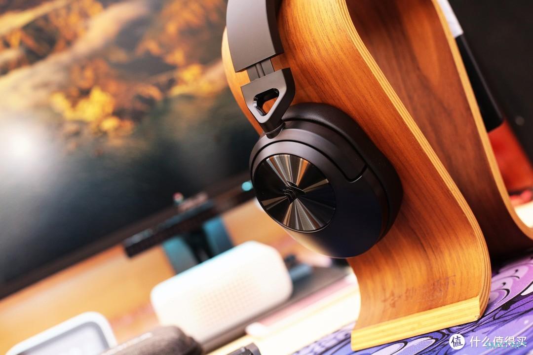 轻量化,带声卡 海盗船HS55 SURROUND耳机 轻量化,带声卡 海盗船HS55 SURROUND耳机