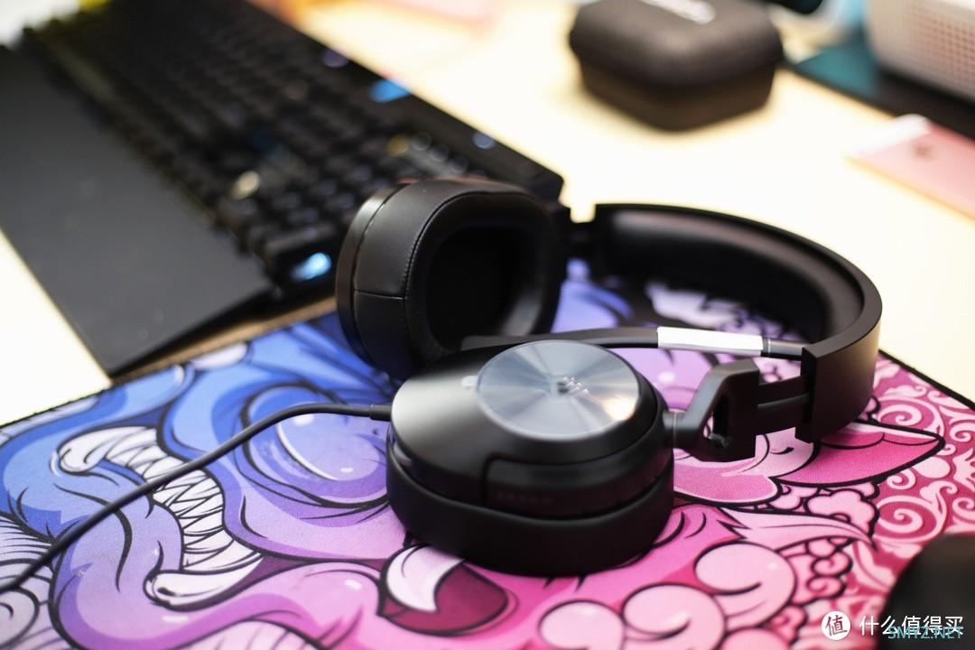 轻量化,带声卡 海盗船HS55 SURROUND耳机 轻量化,带声卡 海盗船HS55 SURROUND耳机