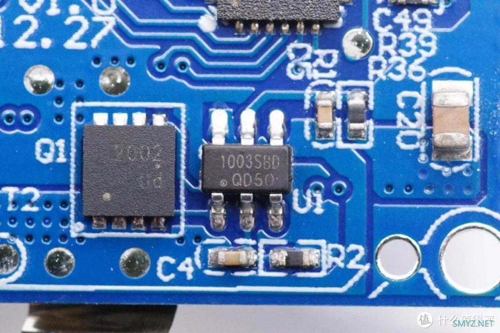 拆解报告:ANKER安克7.5W磁吸无线充移动电源A1610 拆解报告:ANKER安克7.5W磁吸无线充移动电源A1610