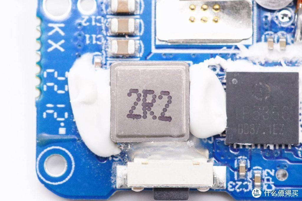 拆解报告:ANKER安克7.5W磁吸无线充移动电源A1610 拆解报告:ANKER安克7.5W磁吸无线充移动电源A1610