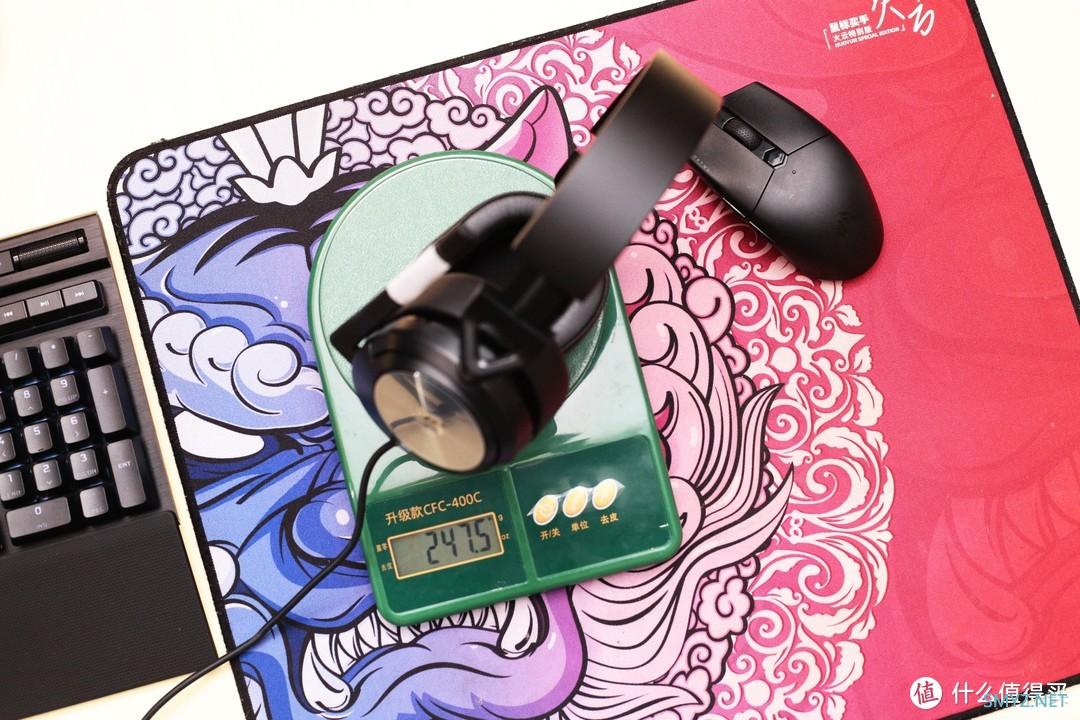 轻量化,带声卡 海盗船HS55 SURROUND耳机 轻量化,带声卡 海盗船HS55 SURROUND耳机