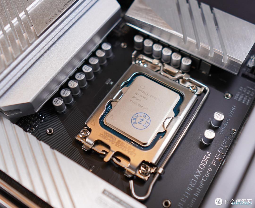 软硬件杂谈 篇一百一十四:12代处理器容易弯?对扣具的解决方案实测给你看! 软硬件杂谈 篇一百一十四:12代处理器容易弯?对扣具的解决方案实测给你看!