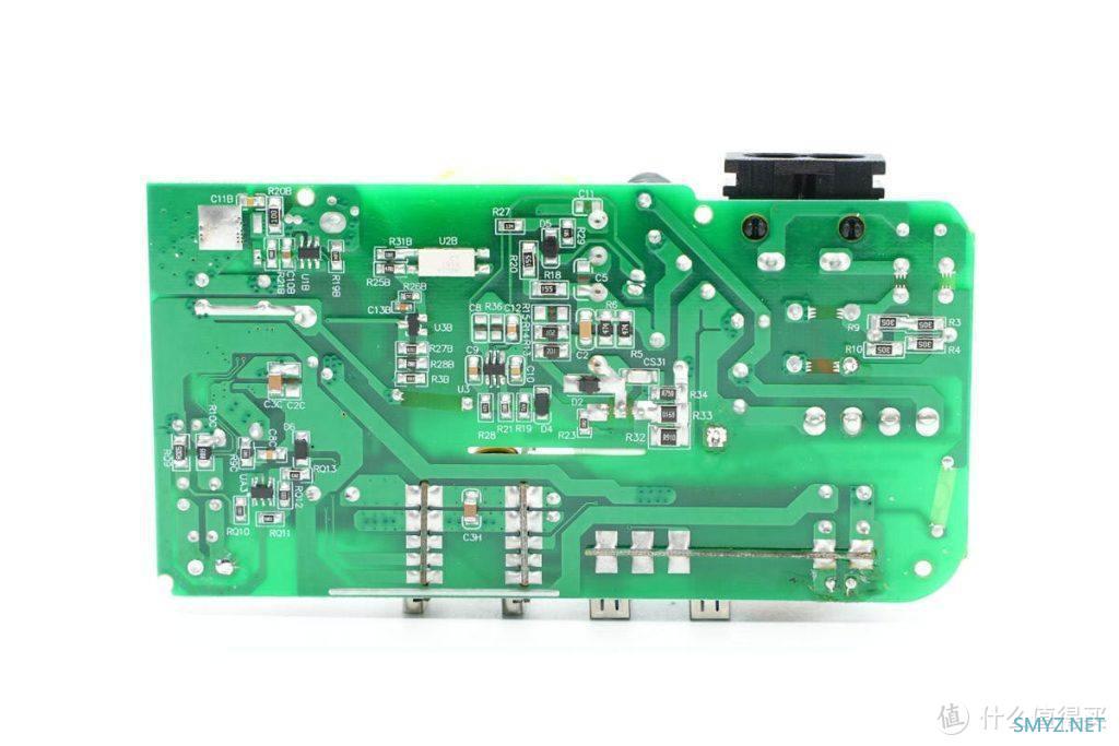拆解报告：IDMIX大麦65W 2A2C四口桌面充P65 Pro