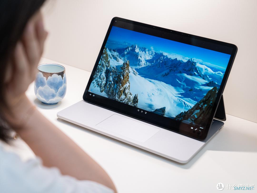 高效又专业是怎样的体验？“善变”的Surface Laptop Studio助力职场精英之路