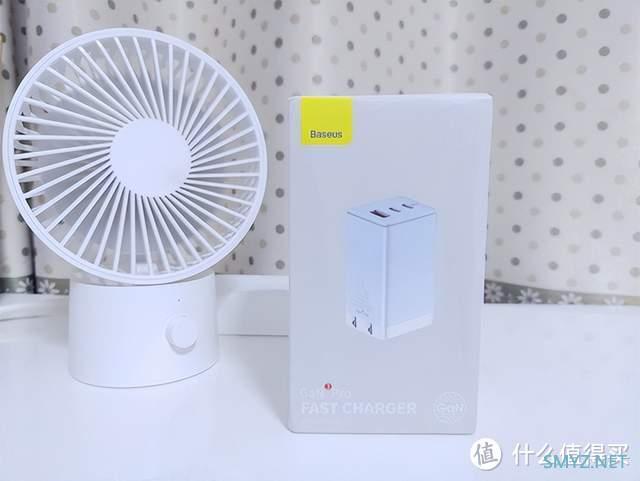 科技数码 篇三百七十一：色彩渐变速度加速，倍思氮化镓快充充电器65W深度体验