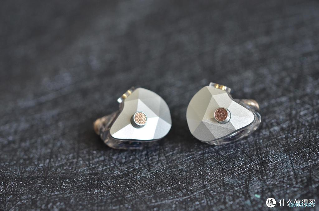 HIFI器材 篇一百二十九：海帝思HIDIZS新款入门塞MM2，动圈、静电混合+三种调音导管  好玩价格也亲民