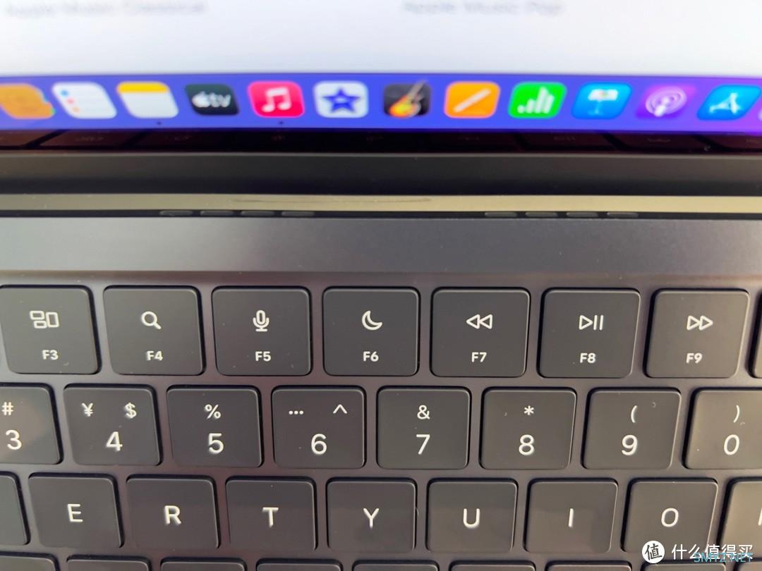 体验到M2 MacBook Air真机：轻薄本苹果已经通关了，对手还在新手村