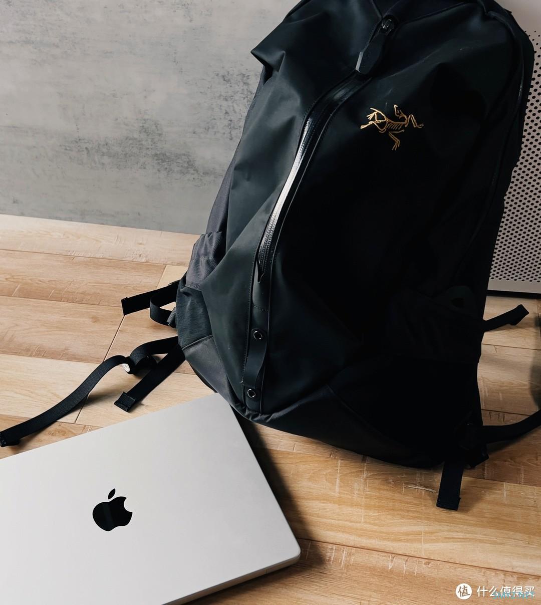 体验到M2 MacBook Air真机：轻薄本苹果已经通关了，对手还在新手村