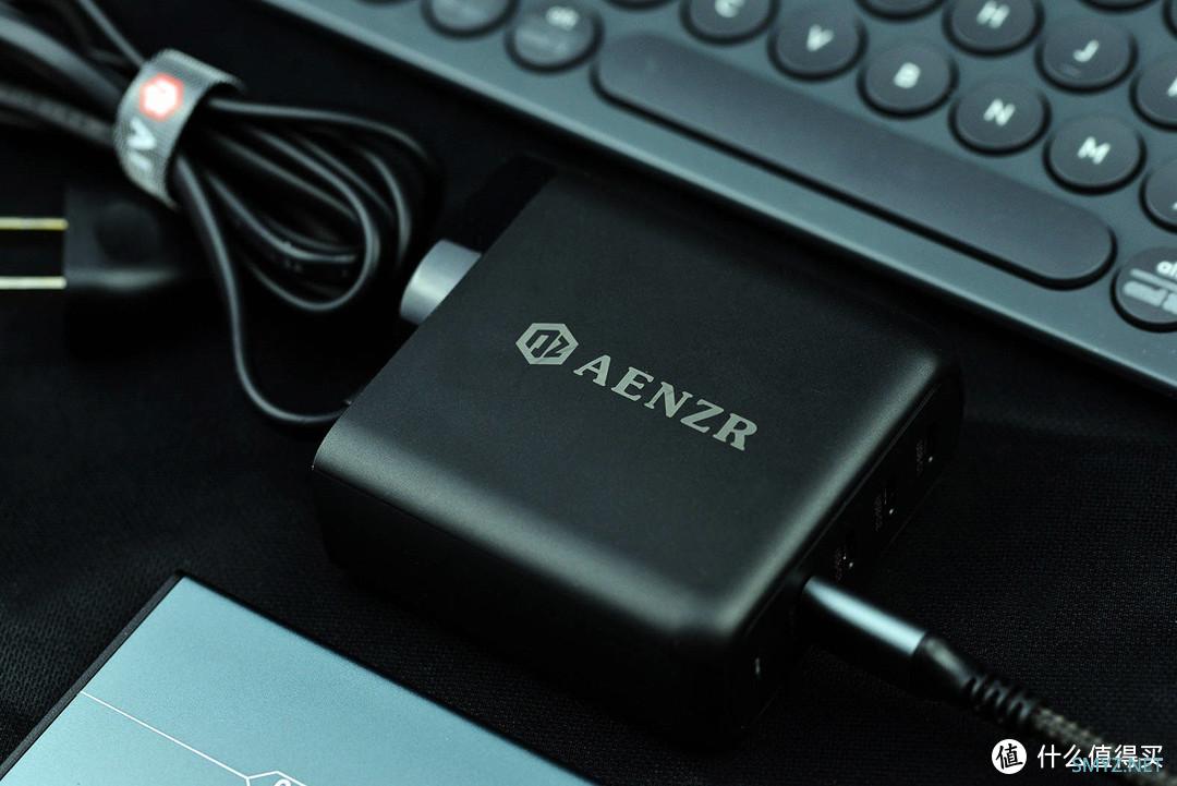 充电慢的解决办法：130W四个Type-C充电口，AENZR氮化镓充电器体验