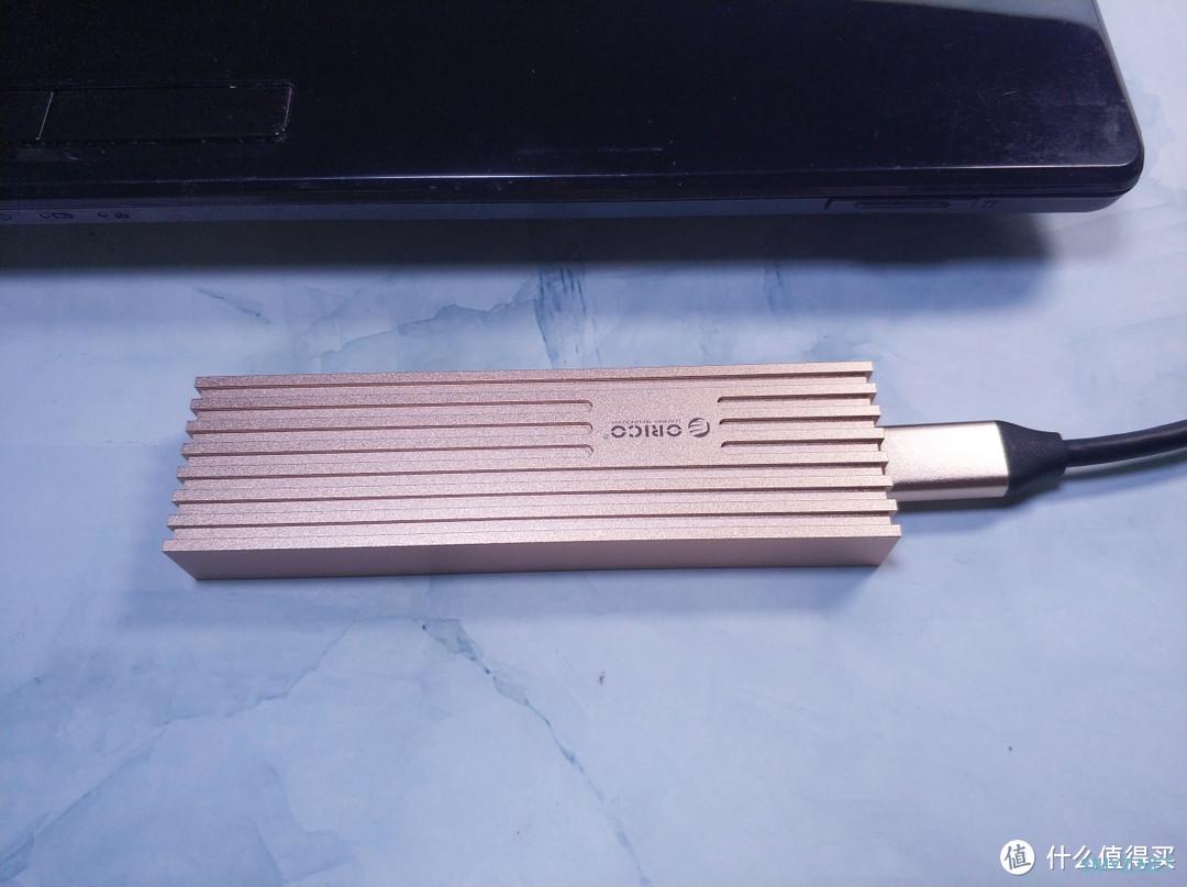 折腾不止 篇一百一十八：小巧精致传输快，让闲置硬盘重生：ORICO M.2 NVMe固态硬盘盒