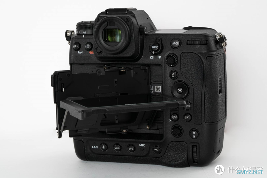 搞事情了!把4万多的尼康Z 9“大卸八块”是种什么体验? 搞事情了!把4万多的尼康Z 9“大卸八块”是种什么体验?