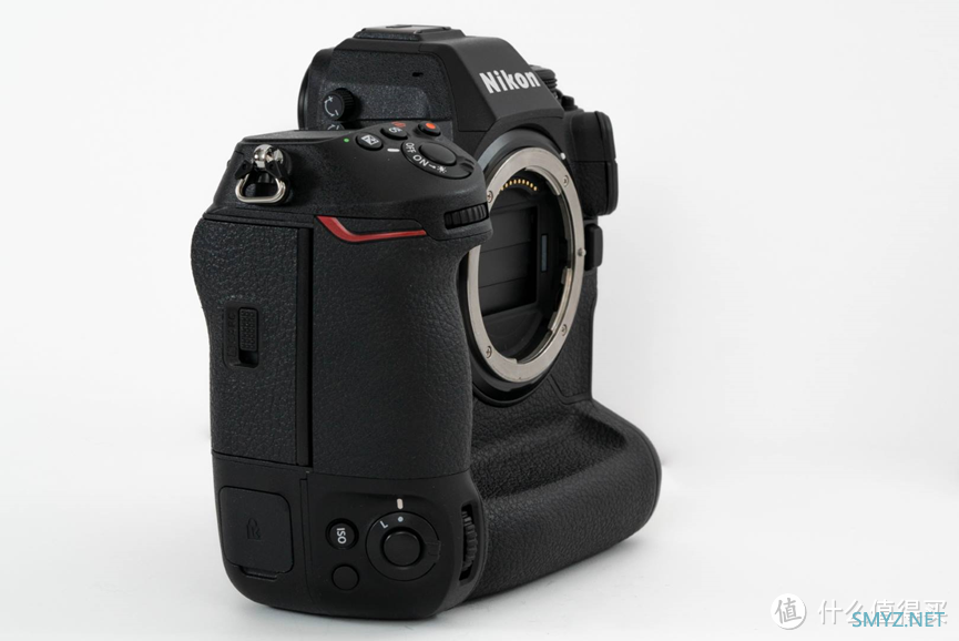 搞事情了!把4万多的尼康Z 9“大卸八块”是种什么体验? 搞事情了!把4万多的尼康Z 9“大卸八块”是种什么体验?