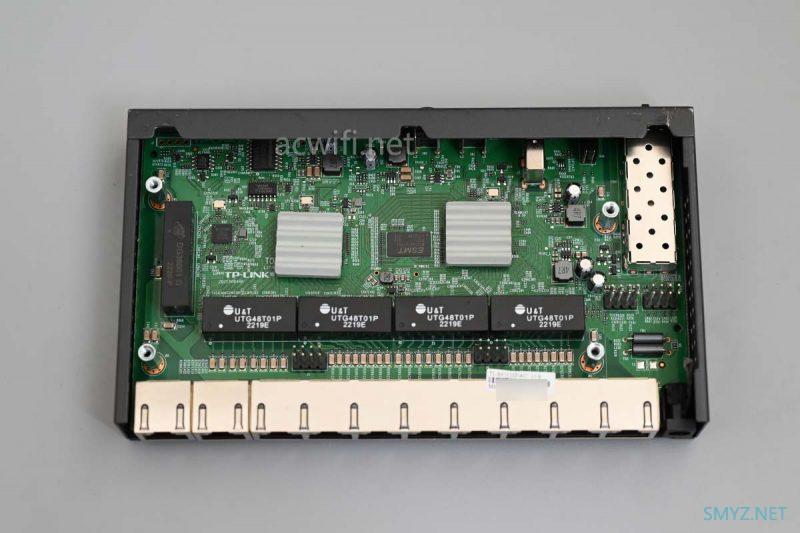 TP-LINk TL-R4111GP-AC拆机，有个2.5G SFP