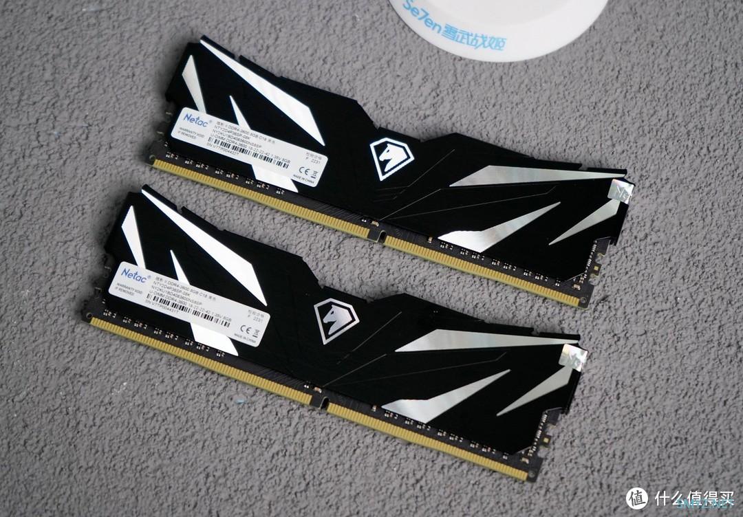 朗科越影II DDR4-3600内存评测：价格实惠，颜值高，还能超频