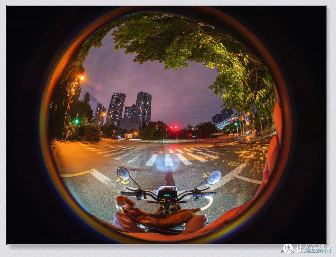 这个镜头你能玩“转”吗？国产4mm F2.8鱼眼镜头