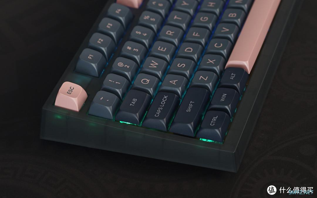 硬核桌面物志 篇二百六十：卓越性价比，可玩性丰富！Skyloong GK75无线三模LiteGasket机械键盘评测！