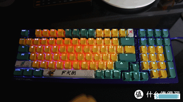 双飞燕飞时代FS98，潮玩大师机械键盘，好看更好用